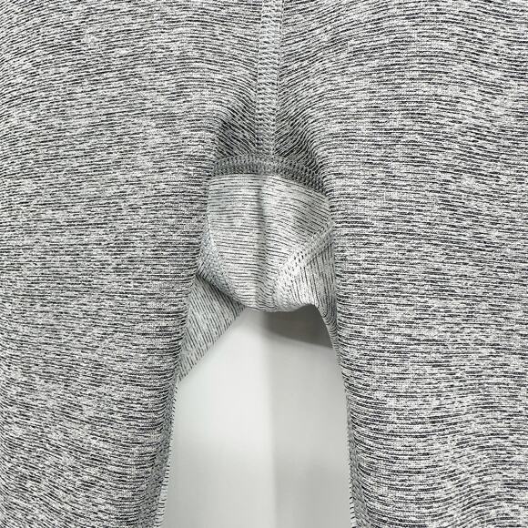 Outdoor Voices Two-Tone‎ 7/8 Length Cropped Warm Up Leggings Size Medium - Picture 6 of 8